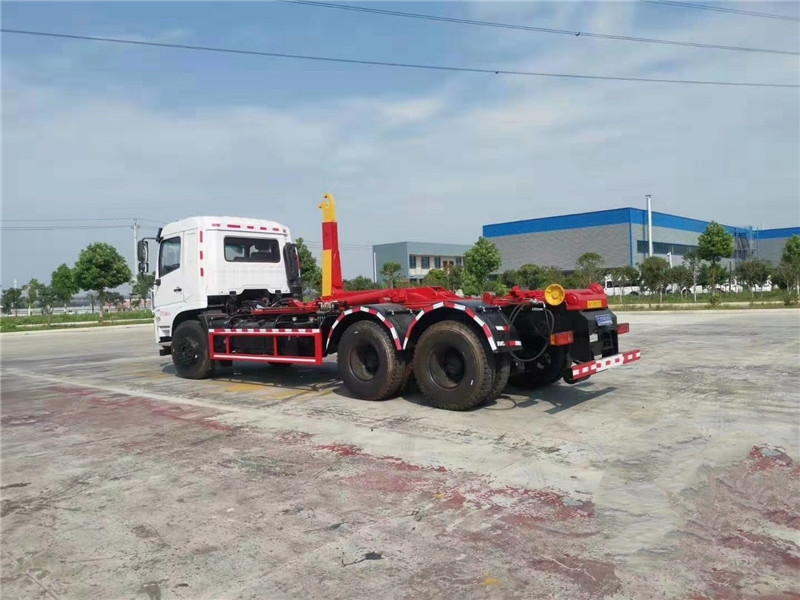 東風(fēng)后雙橋18方20方車廂可卸式垃圾車